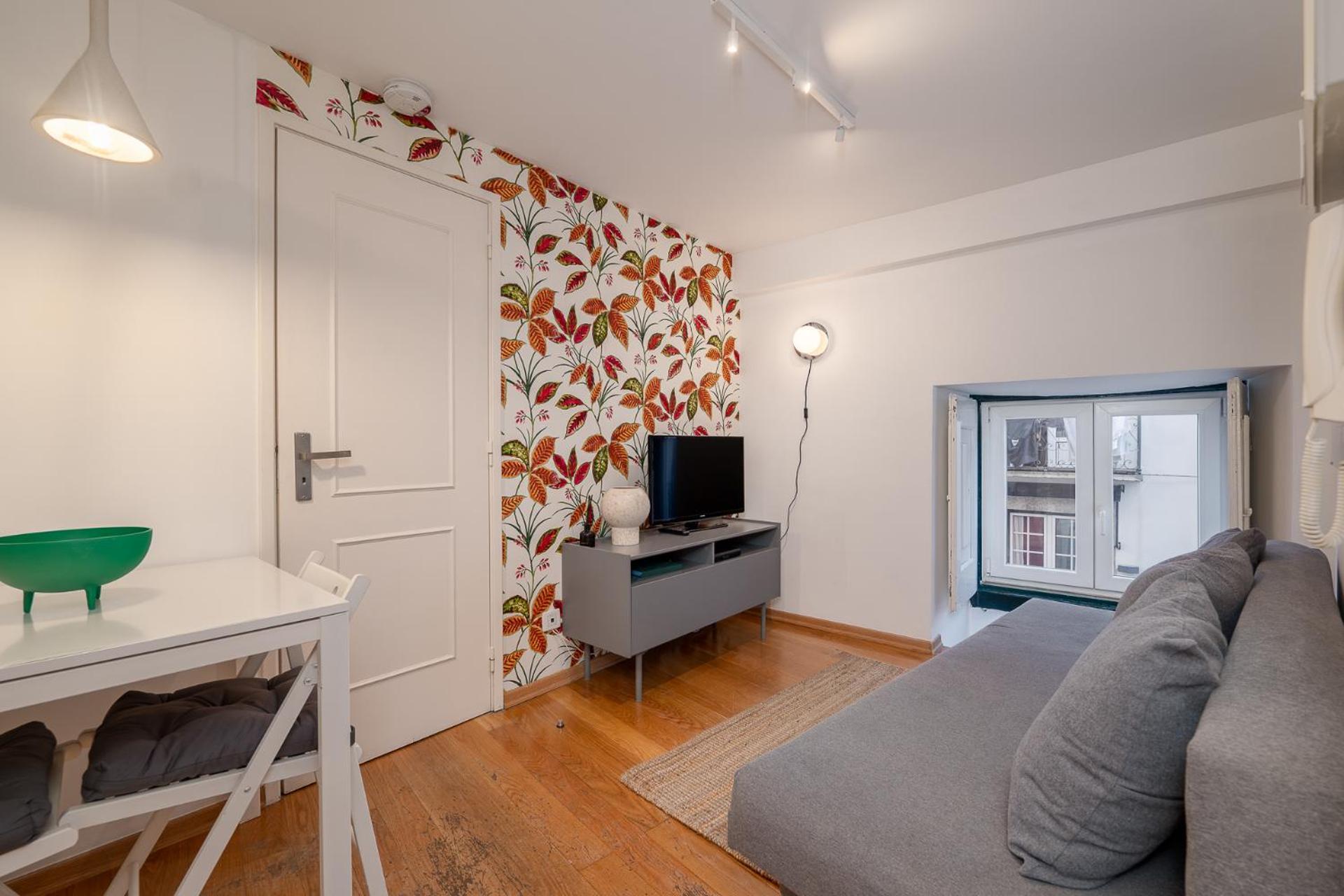 Contemporary In Chiado 2 *